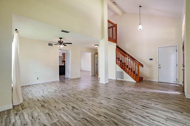3570 Woods Walk Boulevard, Lake Worth, FL 33467