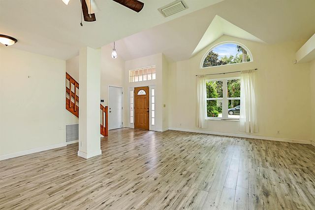 3570 Woods Walk Boulevard, Lake Worth, FL 33467