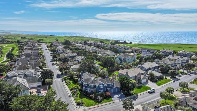 66 Spyglass Court, Half Moon Bay, CA 94019