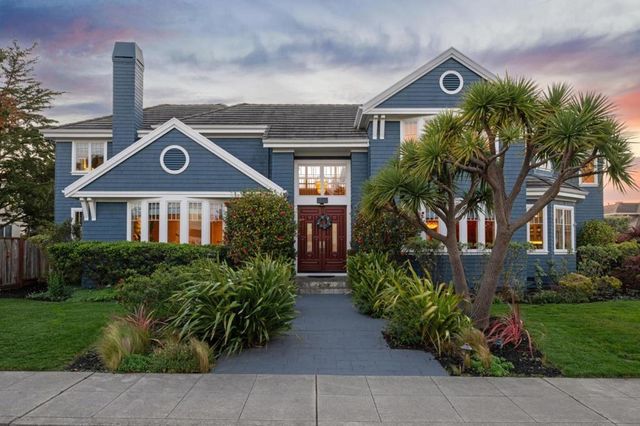 66 Spyglass Court, Half Moon Bay, CA 94019