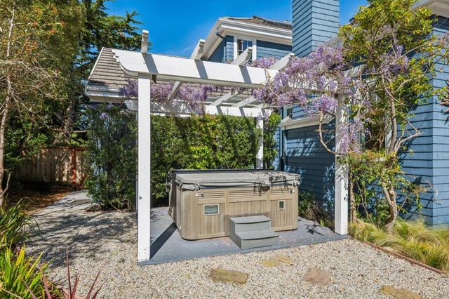 66 Spyglass Court, Half Moon Bay, CA 94019