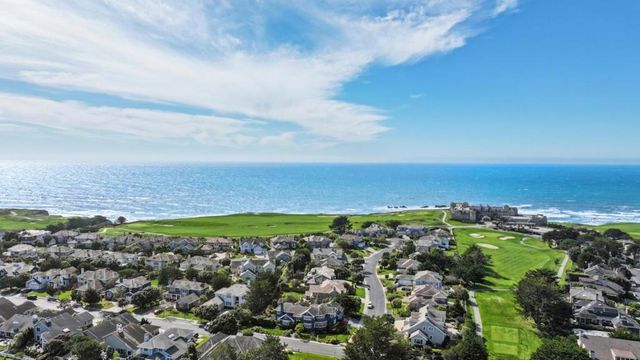 66 Spyglass Court, Half Moon Bay, CA 94019