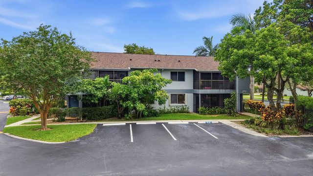 2753 S OAKLAND FOREST Drive 102, Oakland Park, FL 33309