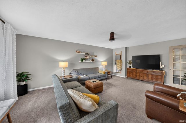 1024 E Eckman Street, South Bend, IN 46614