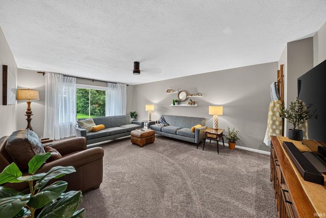 1024 E Eckman Street, South Bend, IN 46614