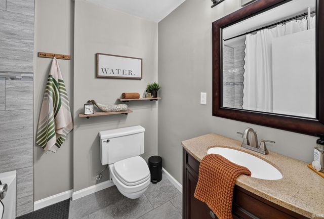 1024 E Eckman Street, South Bend, IN 46614