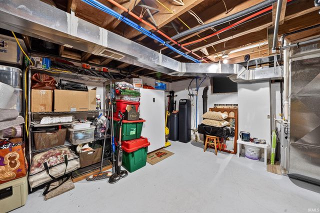 1024 E Eckman Street, South Bend, IN 46614