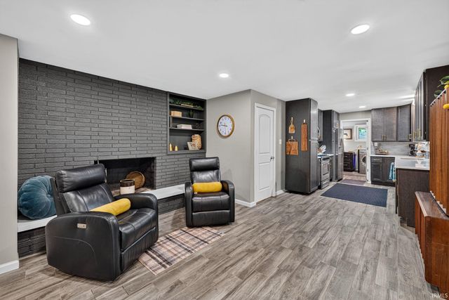 1024 E Eckman Street, South Bend, IN 46614
