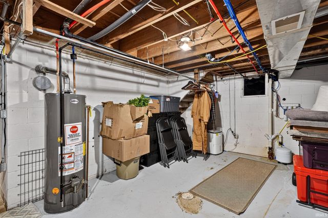 1024 E Eckman Street, South Bend, IN 46614