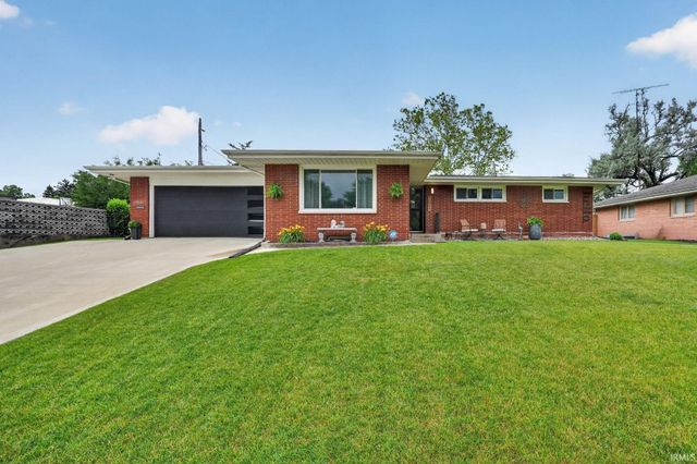 1024 E Eckman Street, South Bend, IN 46614