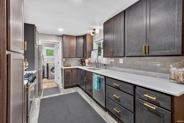 1024 E Eckman Street, South Bend, IN 46614