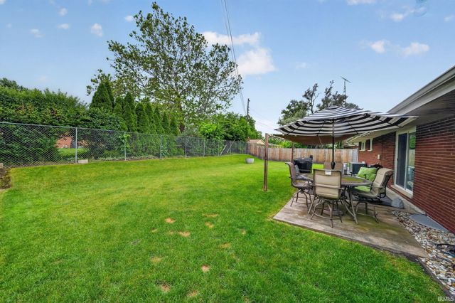 1024 E Eckman Street, South Bend, IN 46614