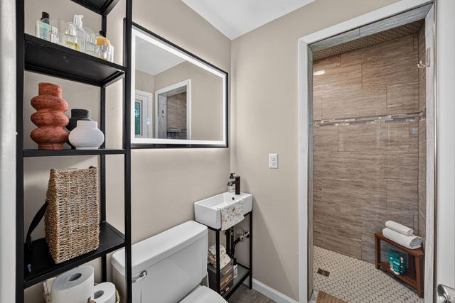 1024 E Eckman Street, South Bend, IN 46614