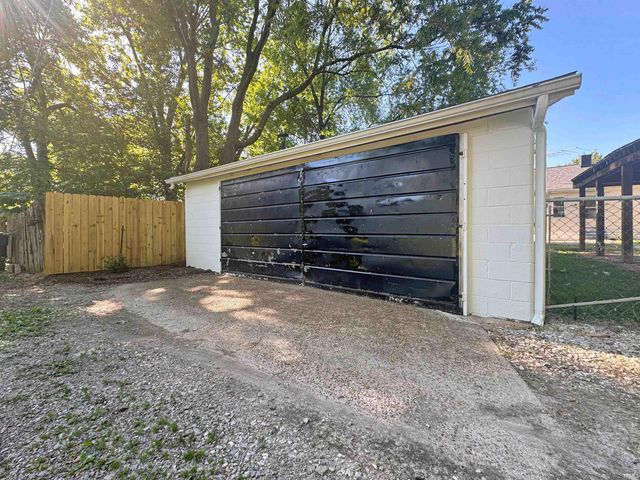 650 E Oregon Street, Evansville, IN 47711