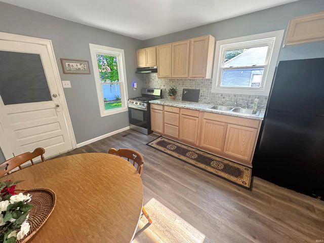 650 E Oregon Street, Evansville, IN 47711