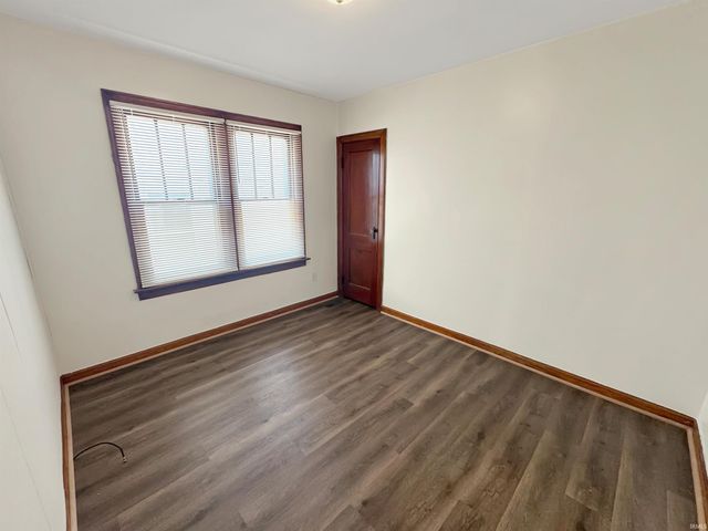 650 E Oregon Street, Evansville, IN 47711