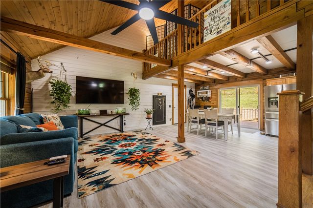 16175 N Cove Creek Wc 21 Road, Prairie Grove, AR 72753