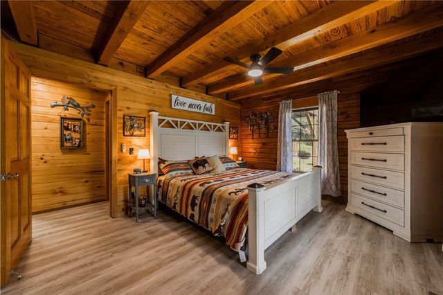 16175 N Cove Creek Wc 21 Road, Prairie Grove, AR 72753