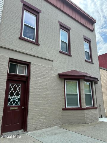 576 2nd Avenue, Troy, NY 12182