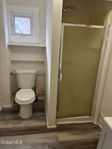 576 2nd Avenue, Troy, NY 12182
