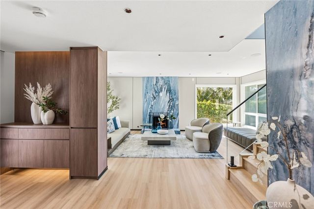 525 E Avenida San Juan, San Clemente, CA 92672