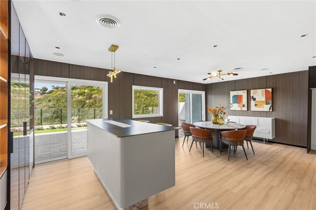 525 E Avenida San Juan, San Clemente, CA 92672