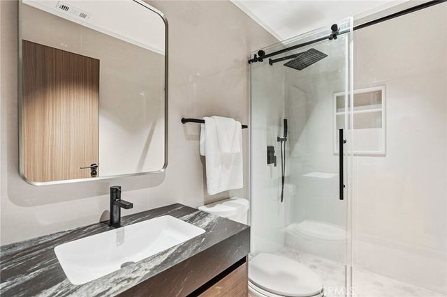 525 E Avenida San Juan, San Clemente, CA 92672