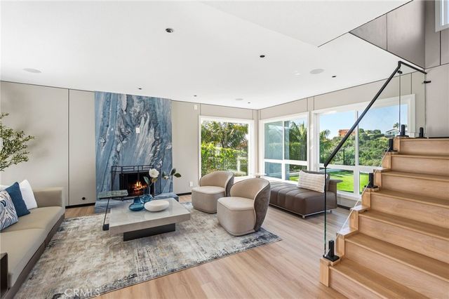 525 E Avenida San Juan, San Clemente, CA 92672