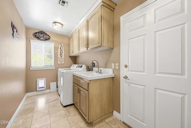 453 Highland Road, Simi Valley, CA 93065