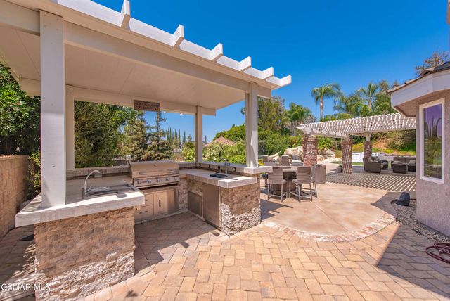 453 Highland Road, Simi Valley, CA 93065