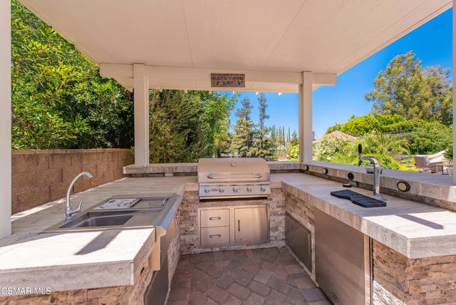 453 Highland Road, Simi Valley, CA 93065