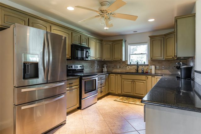 104 Private Road 216, Whitney, TX 76692