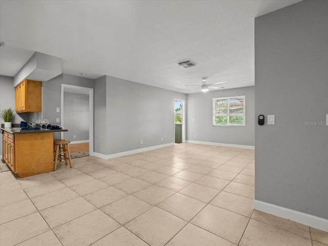 230 THORN TREE PLACE 230, Brandon, FL 33510