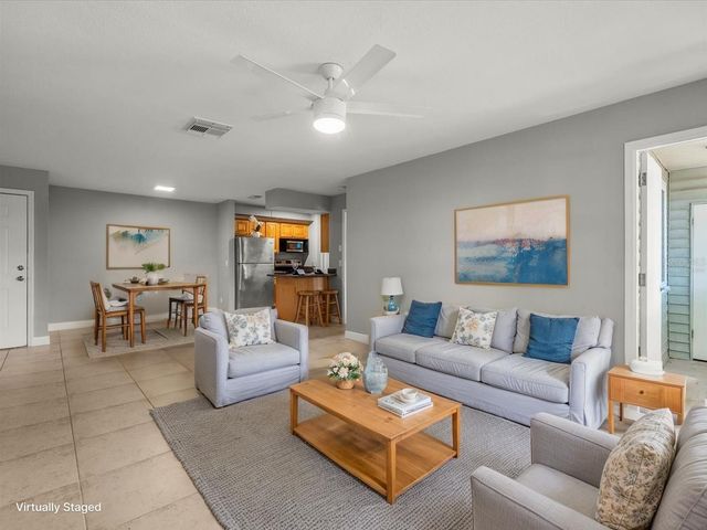 230 THORN TREE PLACE 230, Brandon, FL 33510