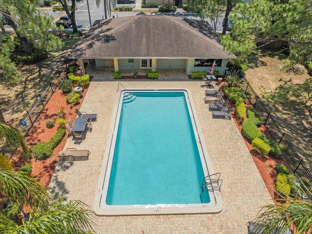 230 THORN TREE PLACE 230, Brandon, FL 33510