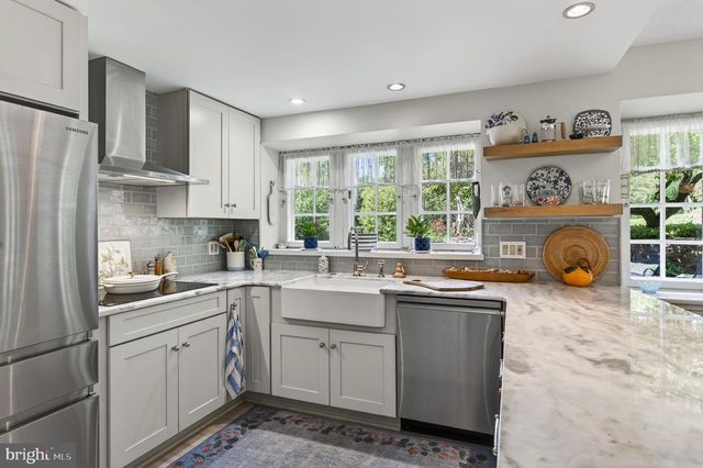 163 CREEK RD, Glen Mills, PA 19342