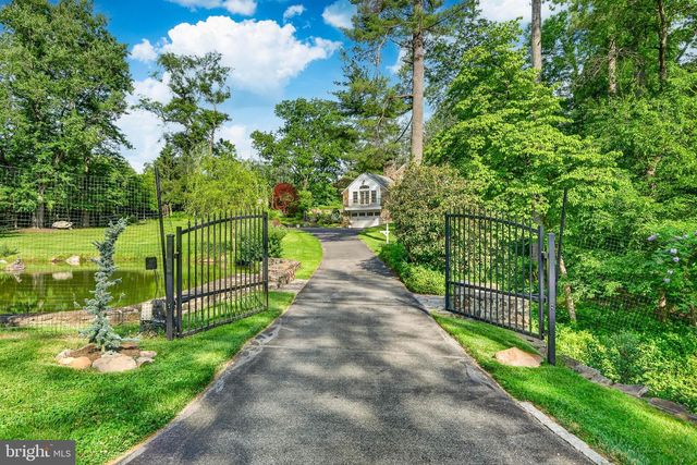 163 CREEK RD, Glen Mills, PA 19342