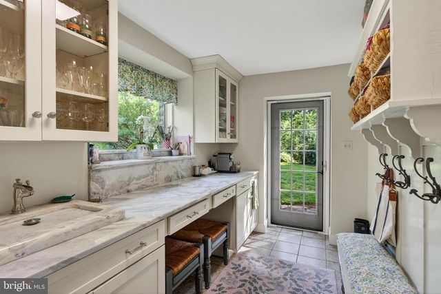 163 CREEK RD, Glen Mills, PA 19342