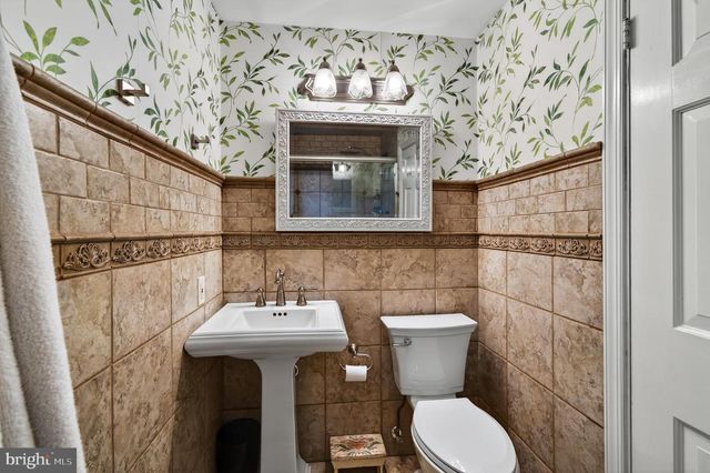 163 CREEK RD, Glen Mills, PA 19342