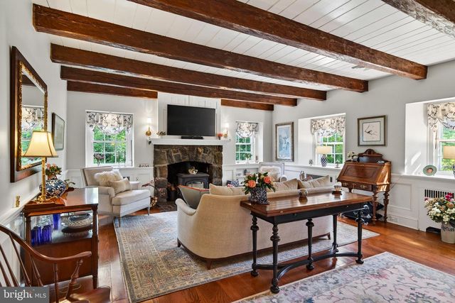 163 CREEK RD, Glen Mills, PA 19342