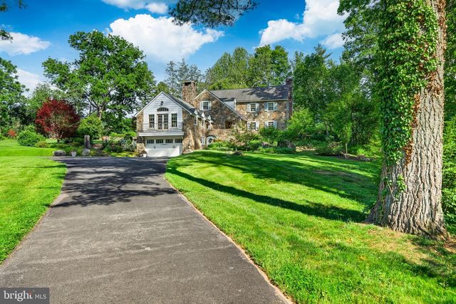 163 CREEK RD, Glen Mills, PA 19342
