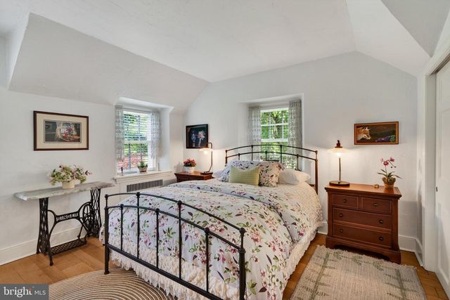 163 CREEK RD, Glen Mills, PA 19342