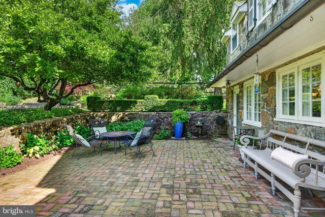 163 CREEK RD, Glen Mills, PA 19342