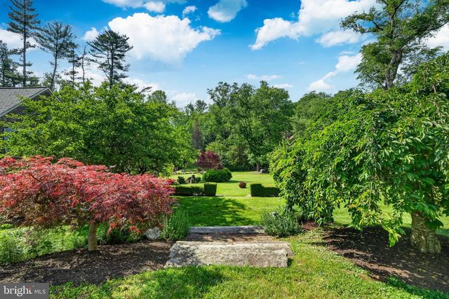 163 CREEK RD, Glen Mills, PA 19342