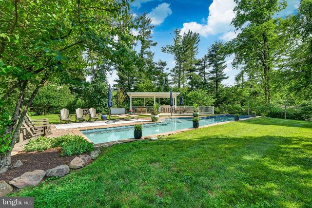 163 CREEK RD, Glen Mills, PA 19342