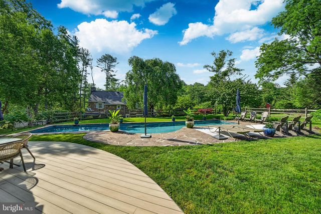 163 CREEK RD, Glen Mills, PA 19342