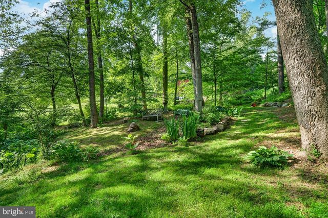 163 CREEK RD, Glen Mills, PA 19342
