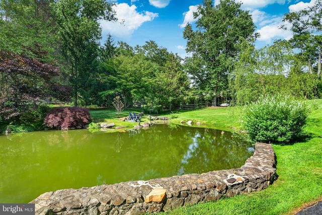 163 CREEK RD, Glen Mills, PA 19342