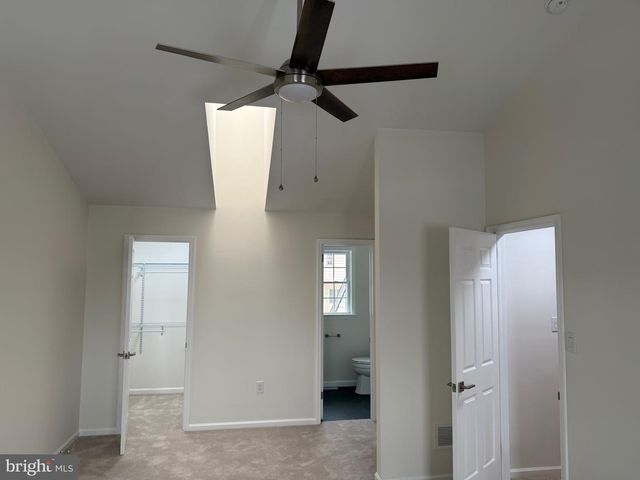 806 LIGHTFOOT DR, Lancaster, PA 17602