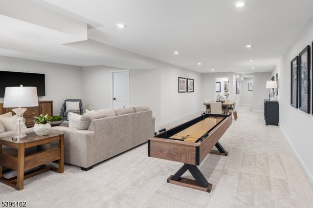 6 Amos Way C, Mount Olive Twp., NJ 07828